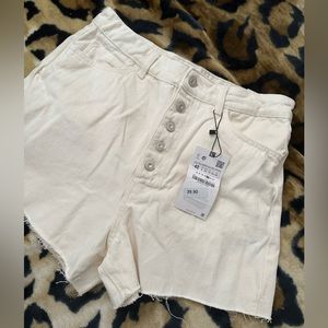 Zara cream high rise shorts. Brand new